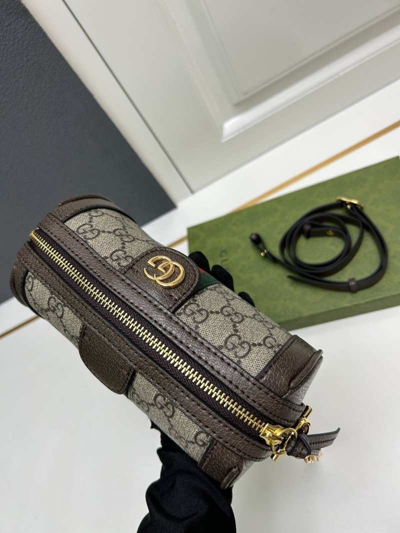 Gucci Round Bags